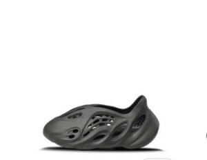 YEEZY Foam Runner "Onyx" – Sleek Black Comfort & Style